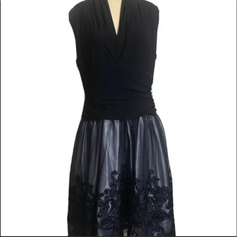 Beautiful cocktail dress. Navy blue. Size 16.